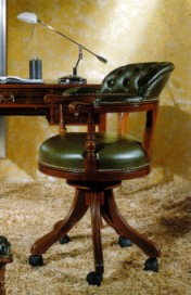 Sendinti klasikiniai baldai Seven Sedie art 0153P Kėdė